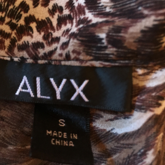 Sexy Summer Sheer Animal Print Top - Picture 3 of 3